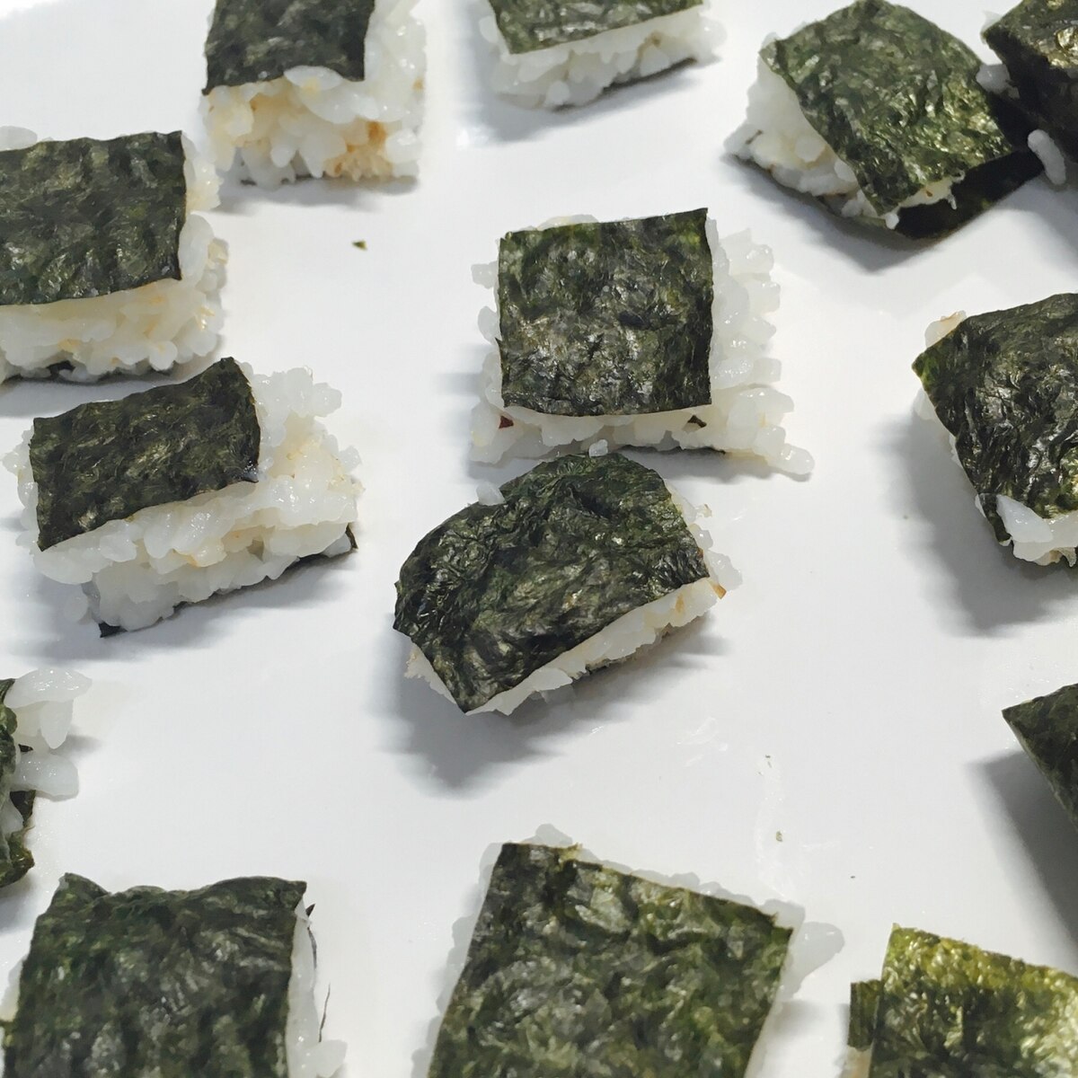 離乳食 後期 手づかみ食べ オカカおにぎり レシピ 作り方 By バズママ 楽天レシピ 離乳食 後期 手づかみ食べ オカカおにぎり レシピ 作り方 By バズママ 楽天レシピ